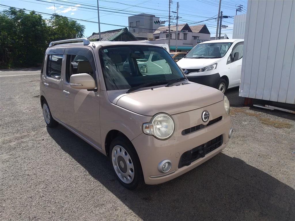 DAIHATSU MIRA COCOA