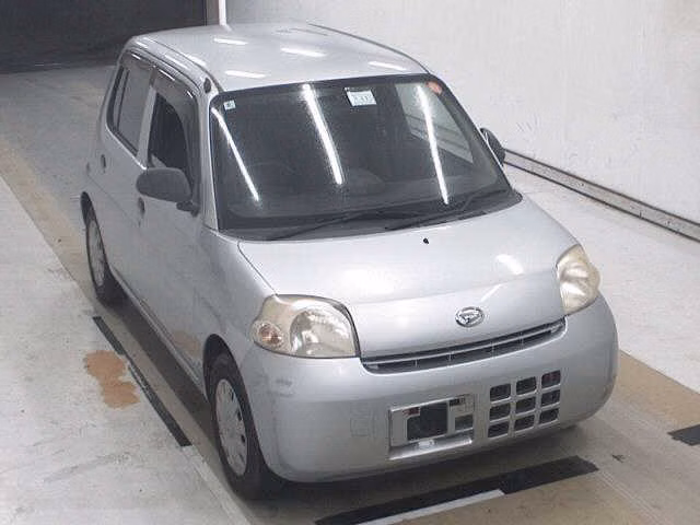 DAIHATSU ESSE