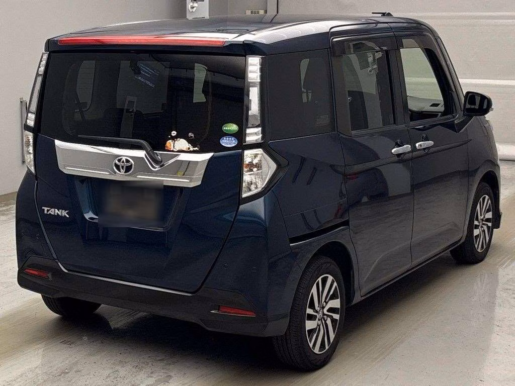 TOYOTA TANK