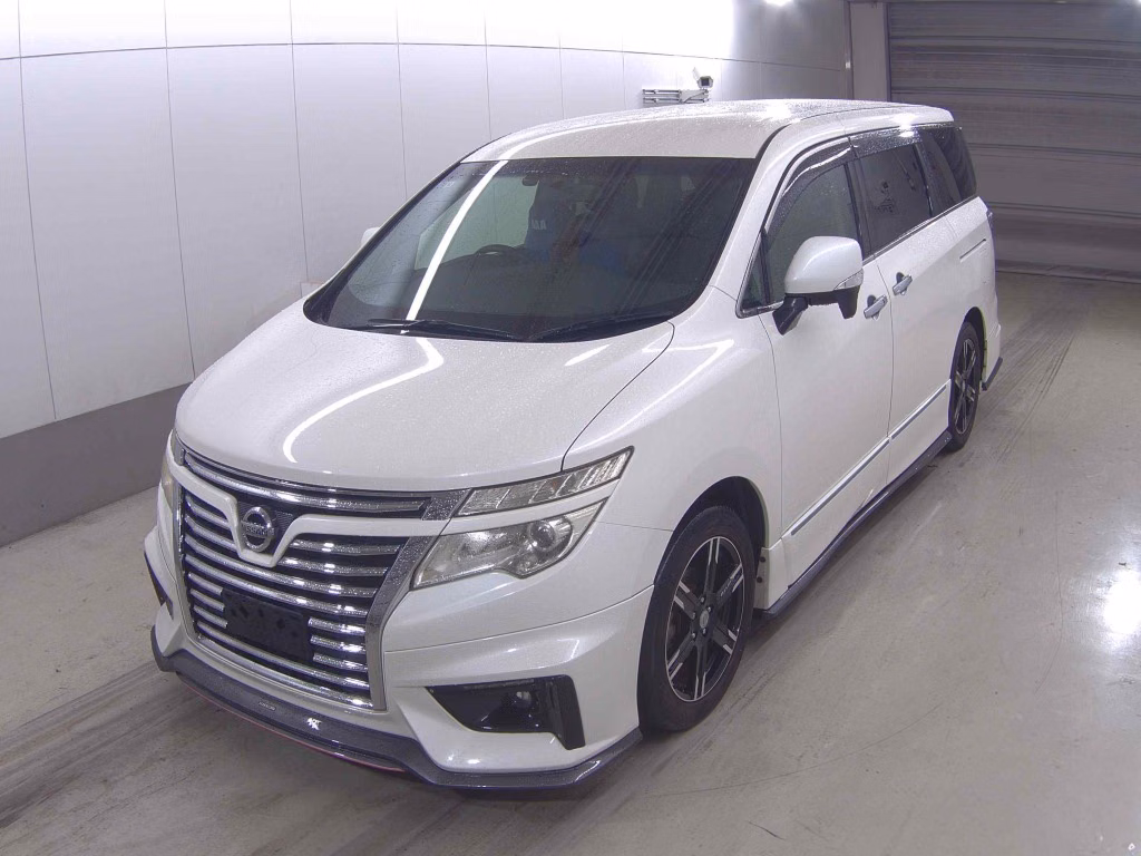 NISSAN ELGRAND