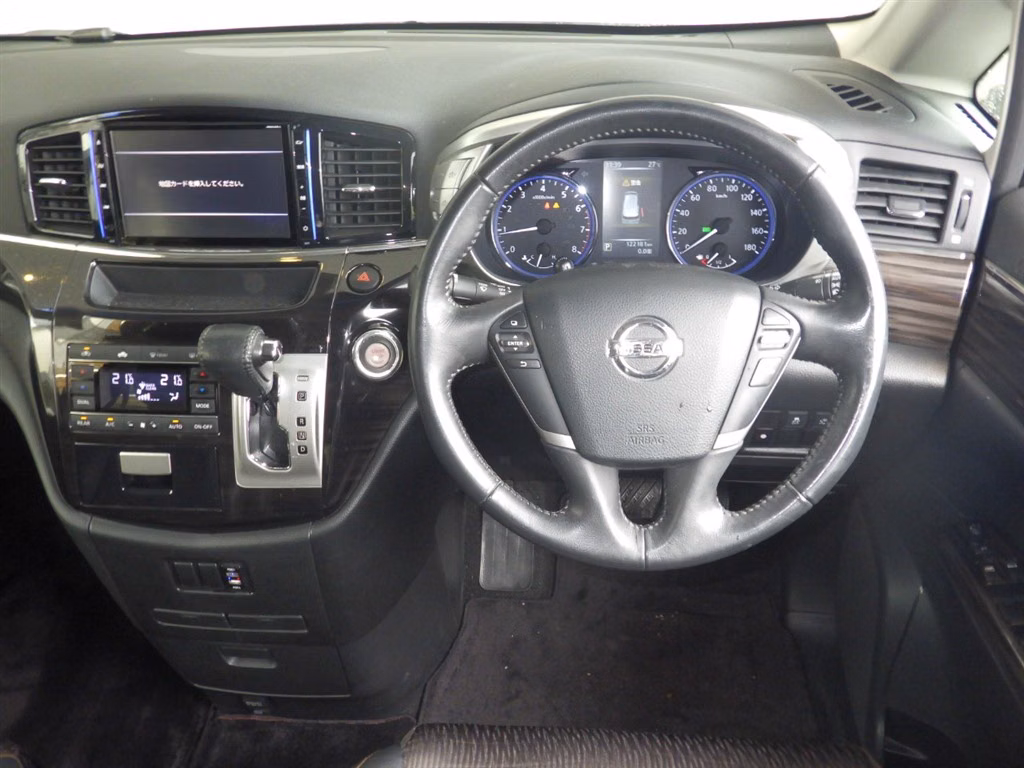 NISSAN ELGRAND