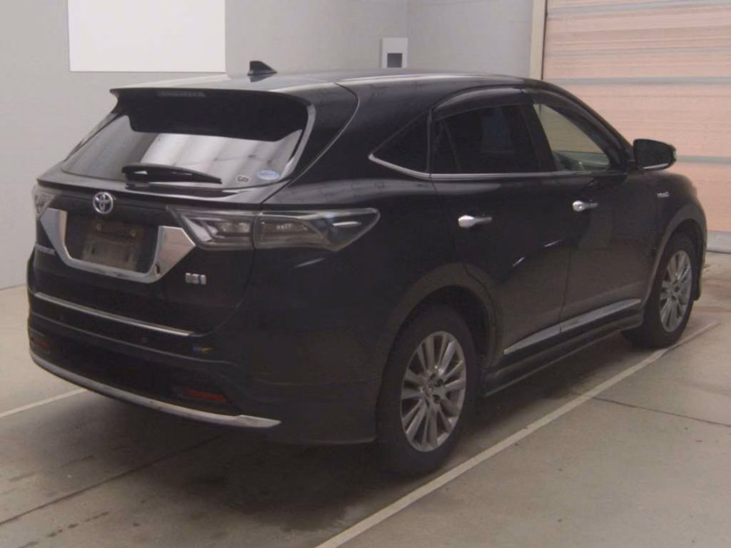 TOYOTA HARRIER