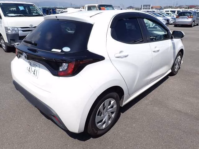 TOYOTA YARIS