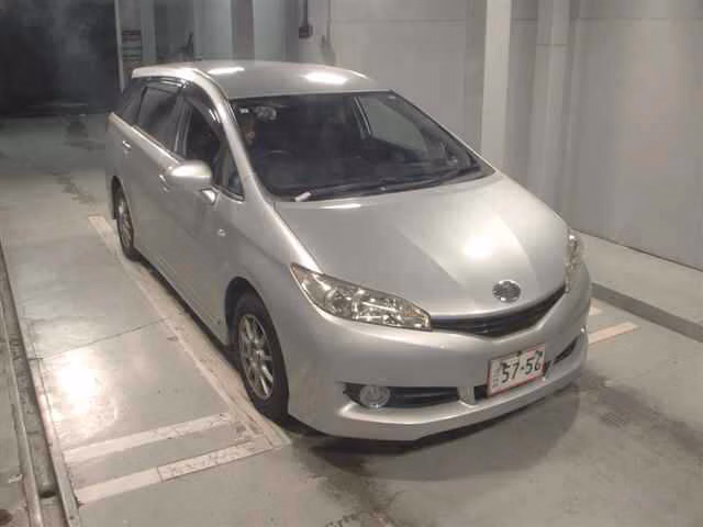 TOYOTA WISH