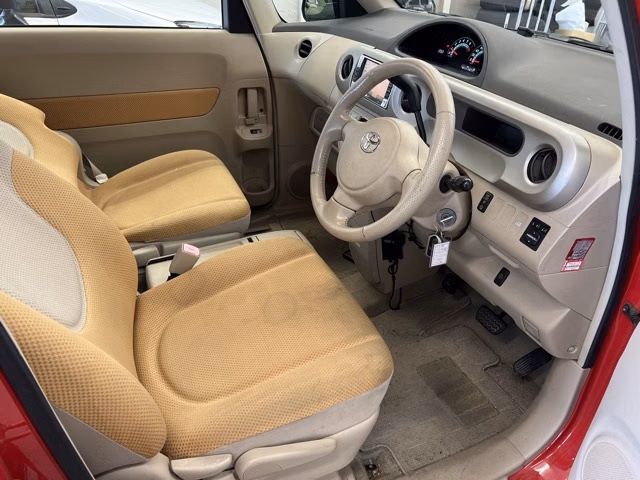 TOYOTA PORTE
