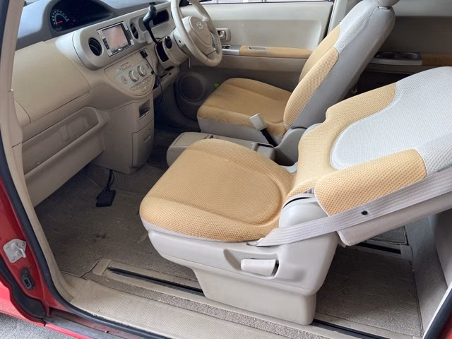 TOYOTA PORTE