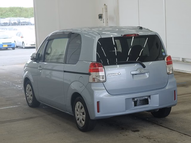 TOYOTA SPADE