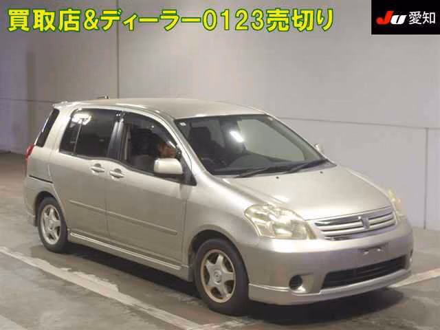TOYOTA RAUM