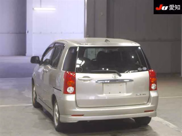 TOYOTA RAUM