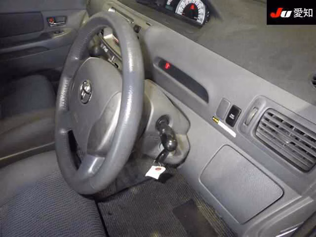 TOYOTA RAUM