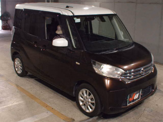 Nissan DAYZ Roox