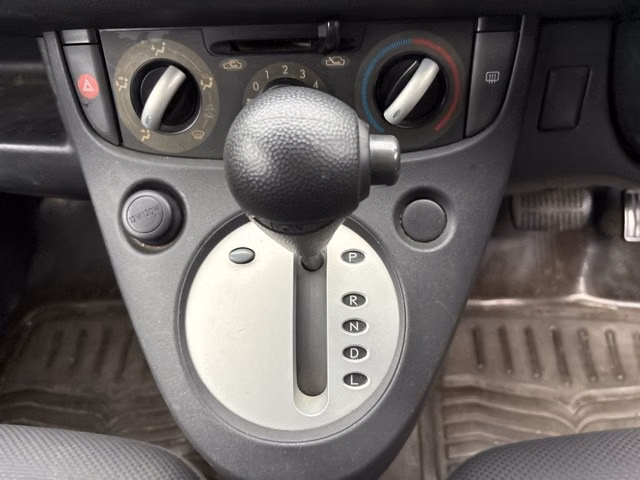 SUBARU R2