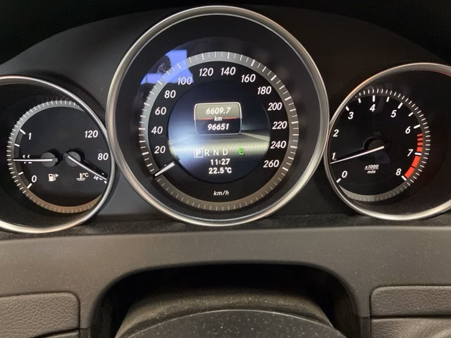 MERCEDES-BENZ C-CLASS