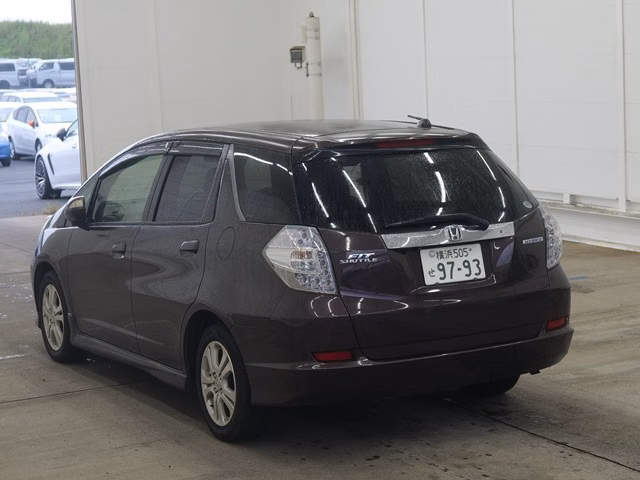 HONDA FIT SHUTTLE