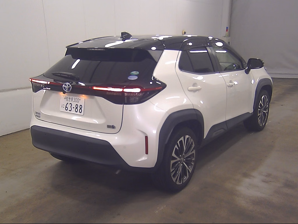 TOYOTA YARIS CROSS