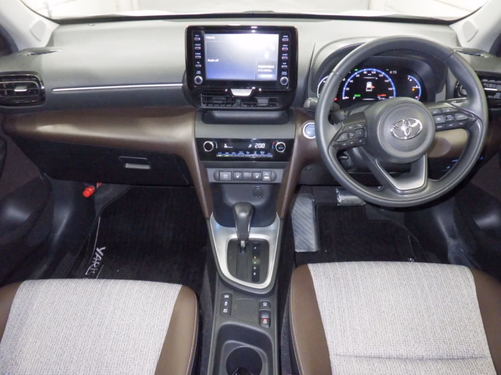 TOYOTA YARIS CROSS