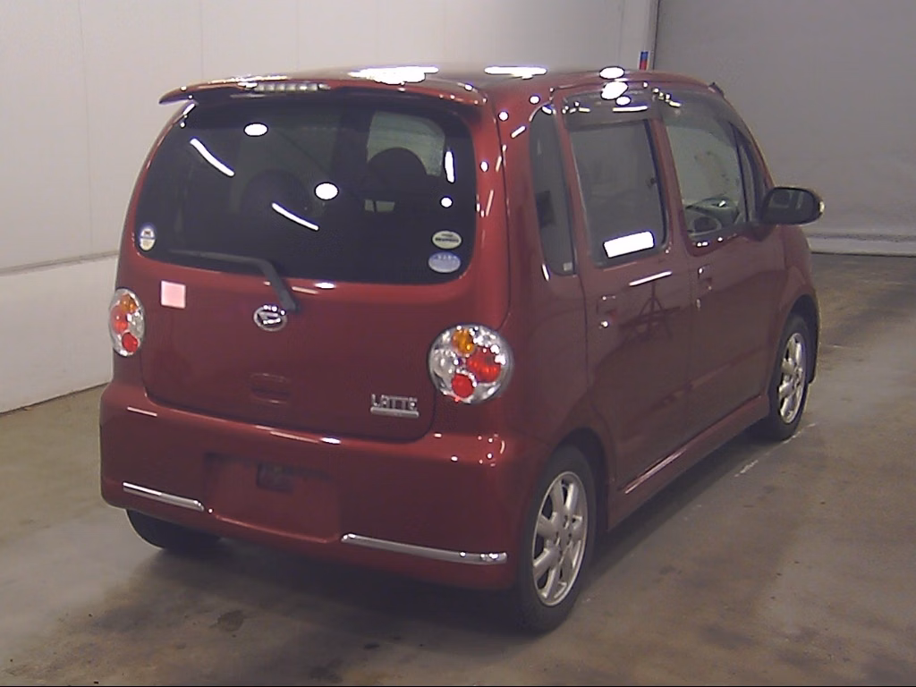 DAIHATSU MOVE LATTE