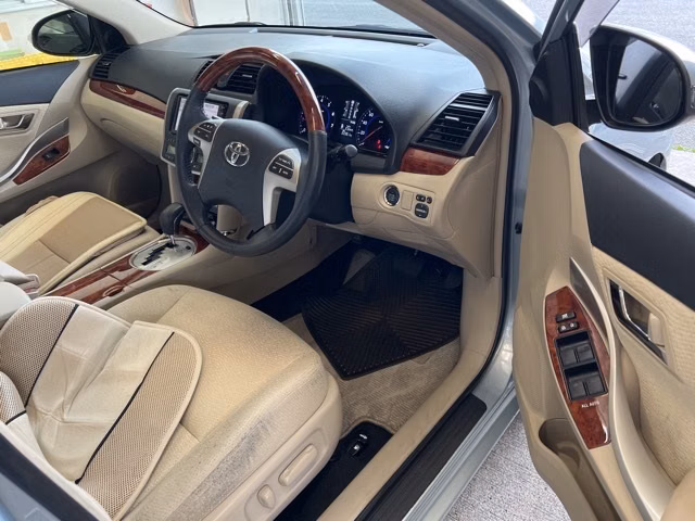 TOYOTA PREMIO