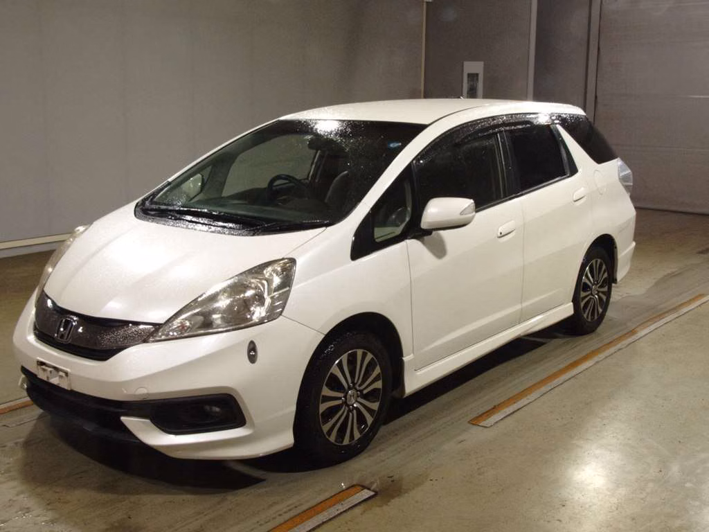 HONDA FIT SHUTTLE