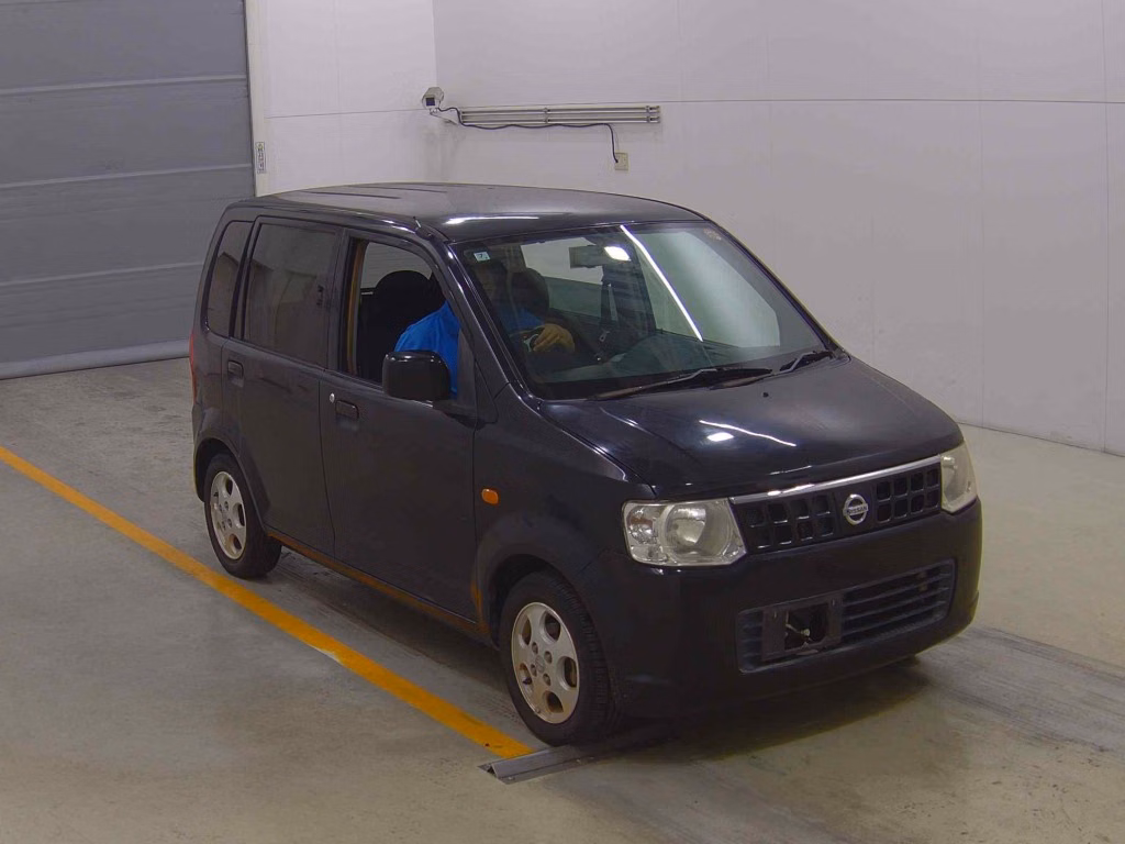 Nissan Otti