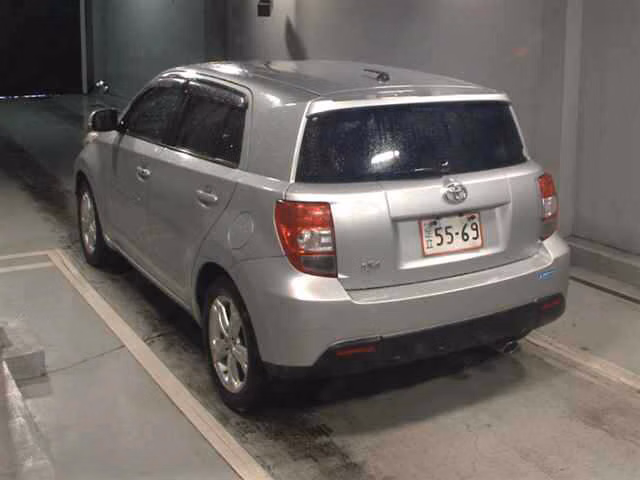 TOYOTA IST
