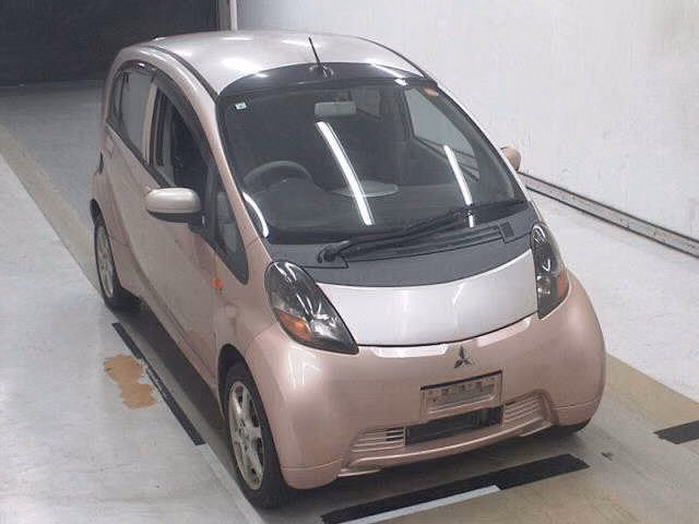Mitsubishi i