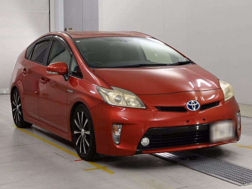 TOYOTA PRIUS