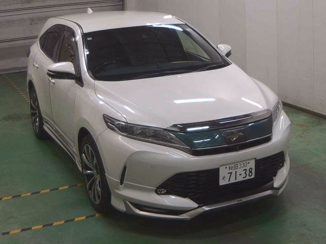 TOYOTA HARRIER