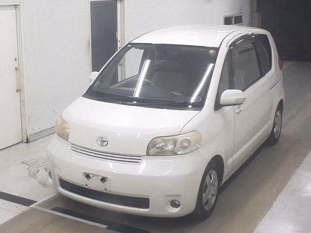 TOYOTA PORTE