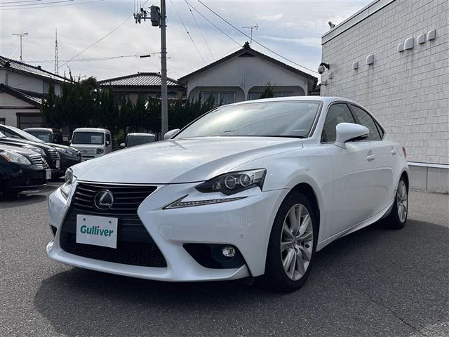 Lexus IS300h
