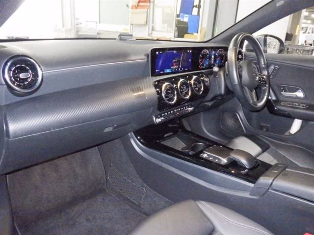 MERCEDES-BENZ A-CLASS