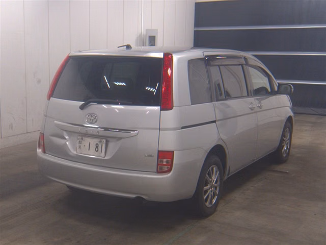 TOYOTA ISIS