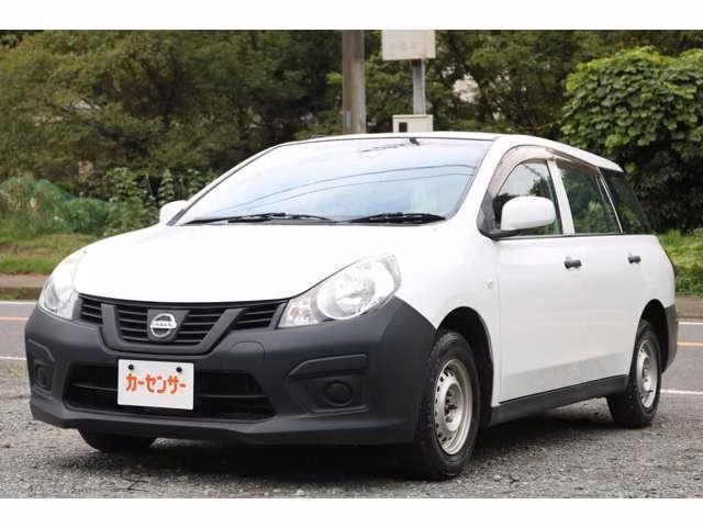 Nissan AD