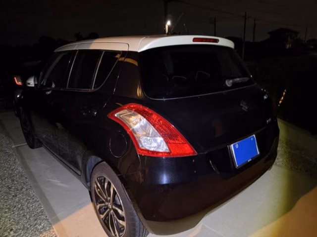 SUZUKI SWIFT