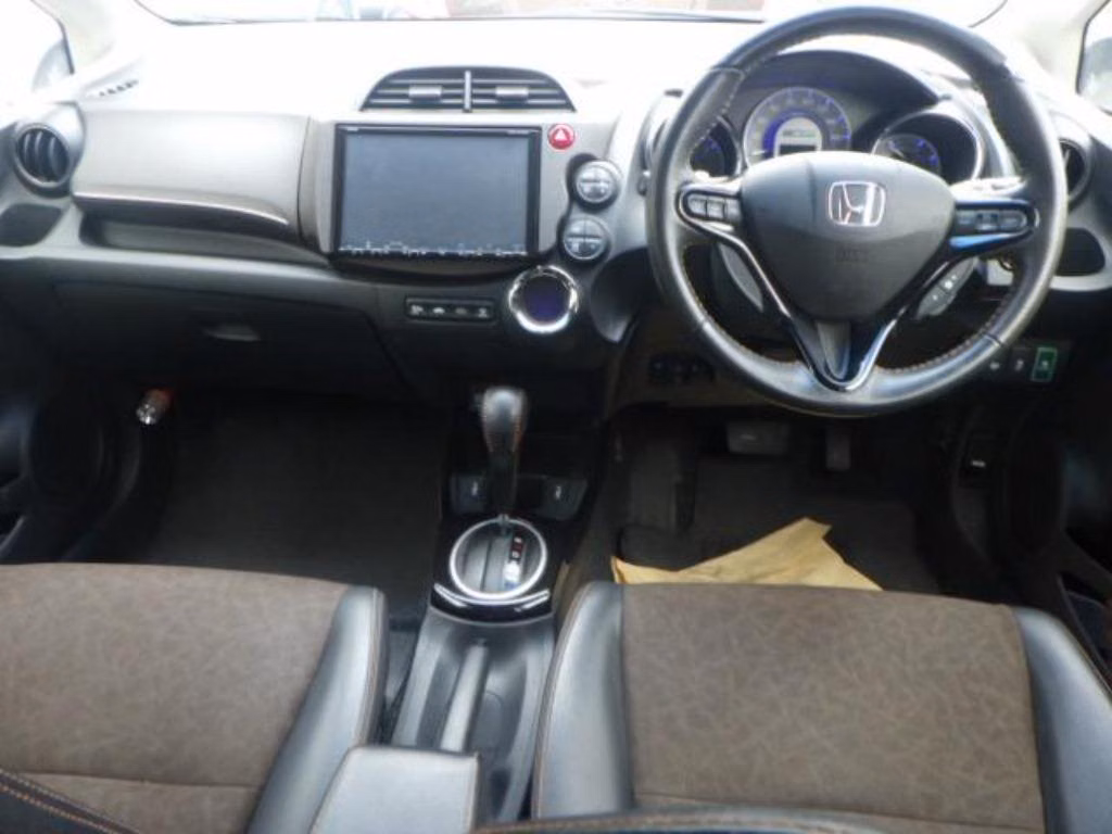 HONDA FIT SHUTTLE