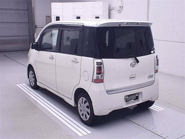 DAIHATSU TANTO EXE
