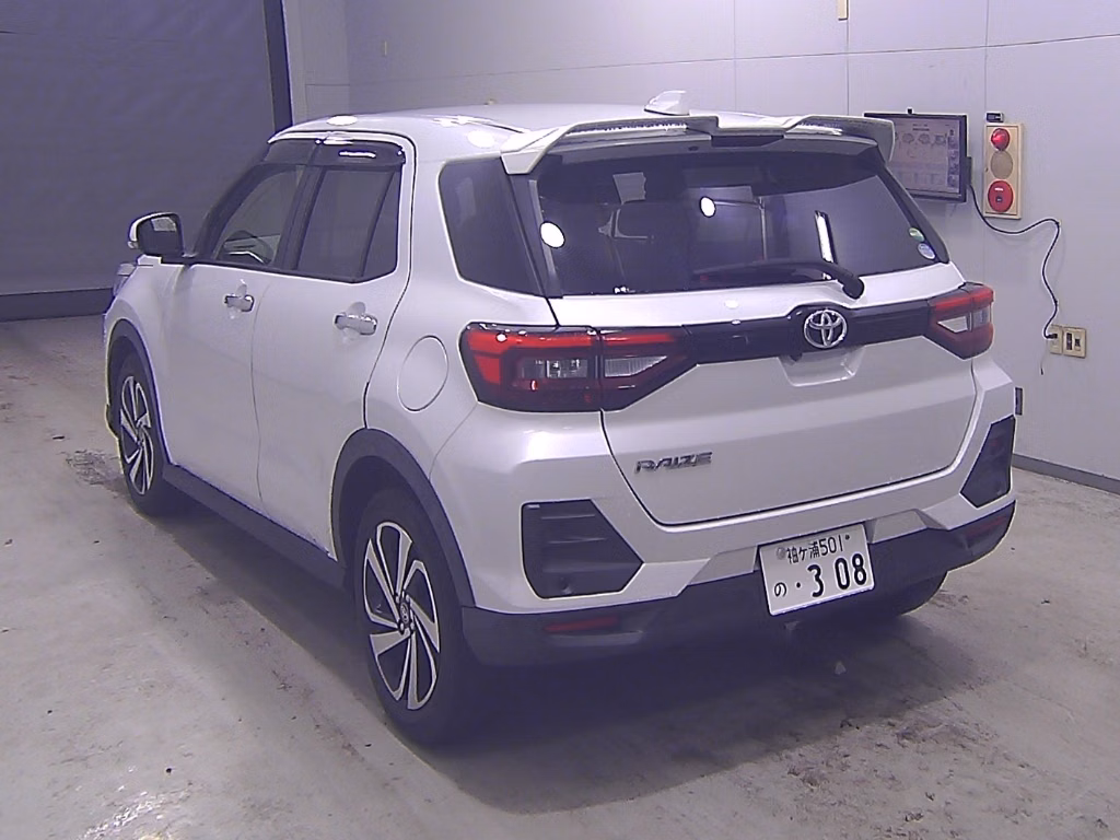 TOYOTA RAIZE