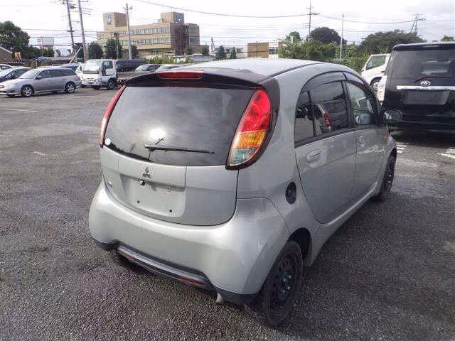 MITSUBISHI I