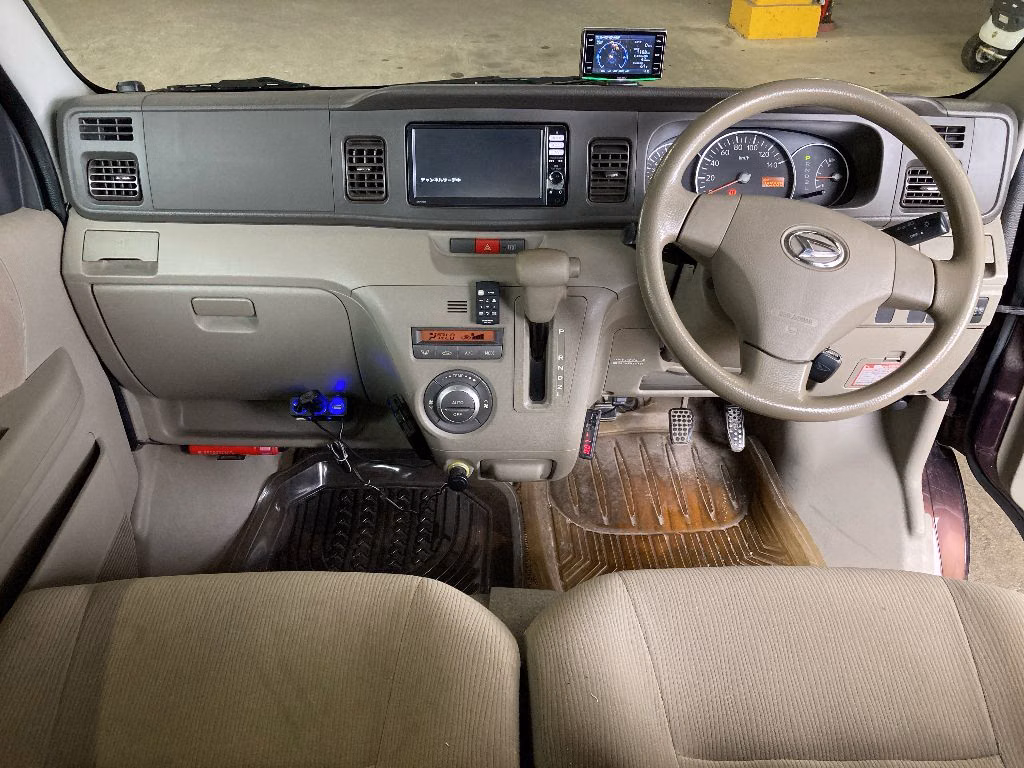 DAIHATSU ATRAI