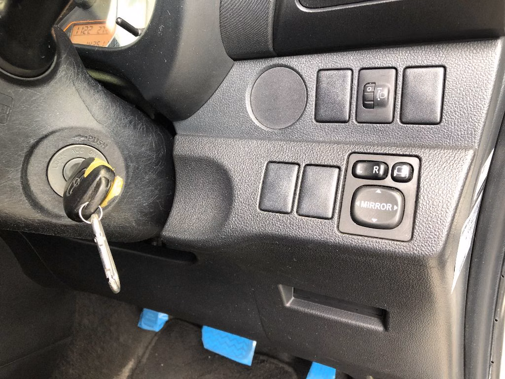 TOYOTA RACTIS