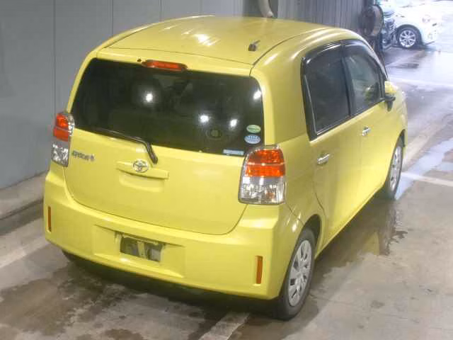TOYOTA SPADE
