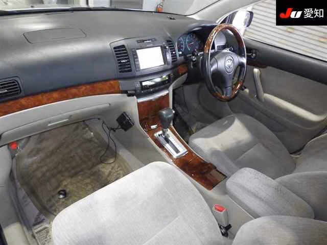 TOYOTA PREMIO