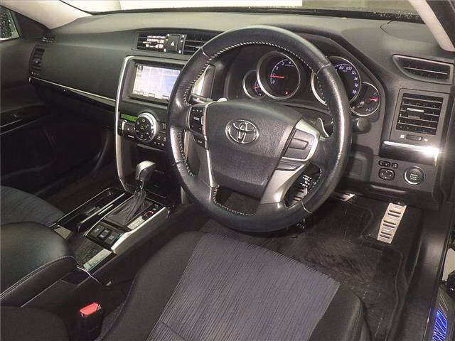 TOYOTA MARK X