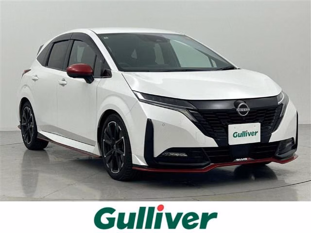 Nissan Aura