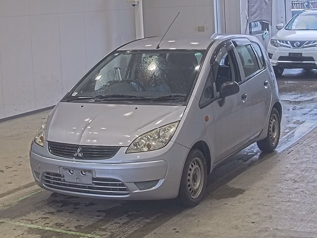 MITSUBISHI COLT