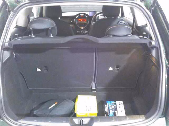 MINI HATCH