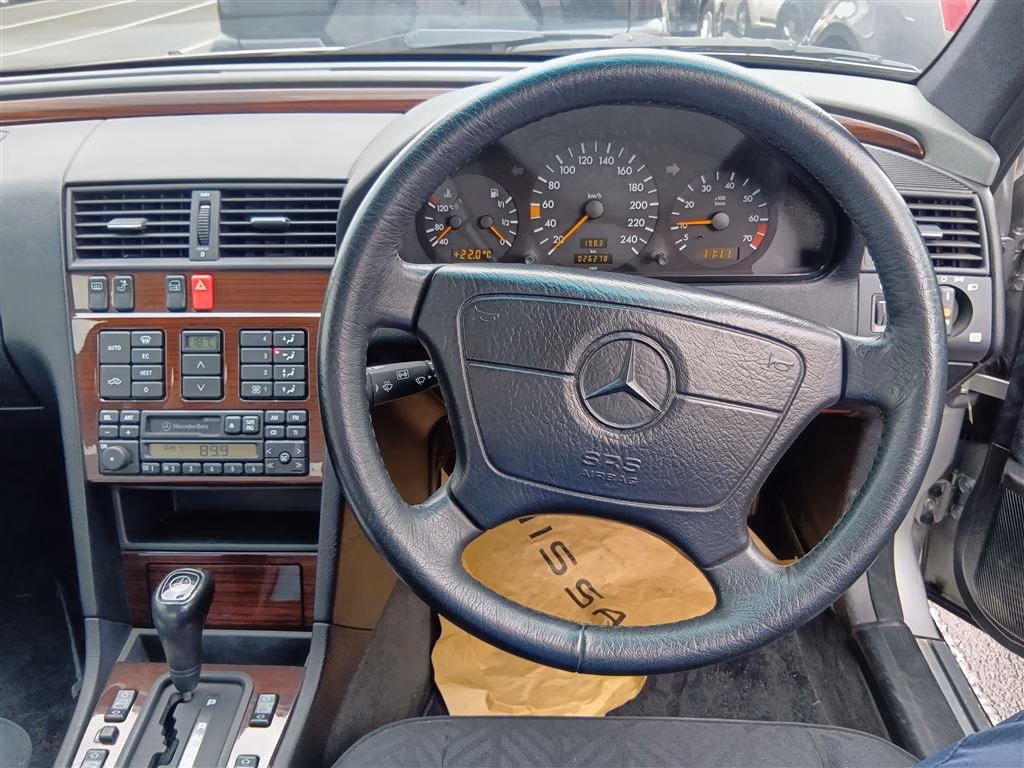 MERCEDES-BENZ C-CLASS