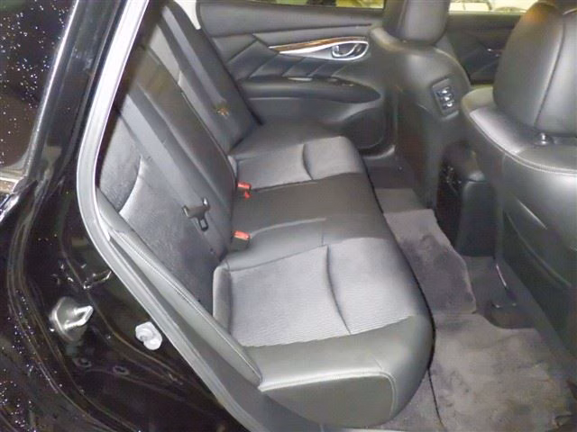 NISSAN FUGA