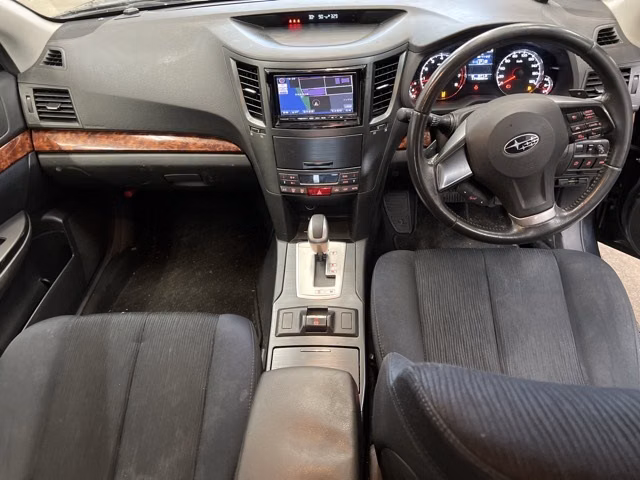 SUBARU LEGACY