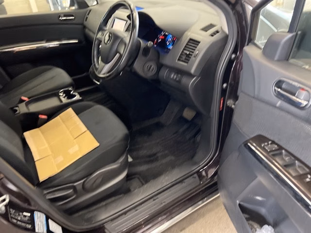 MAZDA MPV